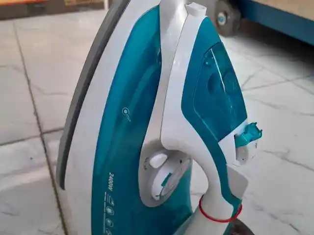 Утюг, Душанбе