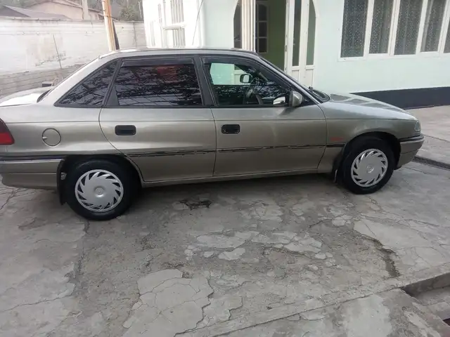Opel Astra F