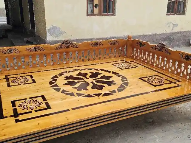 Тапчан, Худжанд