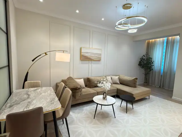 2-комн. квартира, 17 этаж, 80м², Сомони Бурчи Анушервон, Душанбе