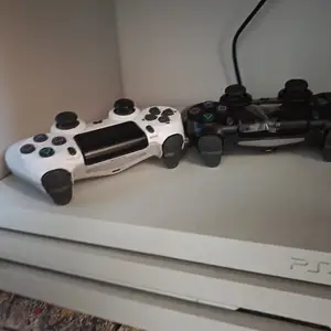Игровая приставка Sony PlayStation 4 pro 1 trb, Душанбе