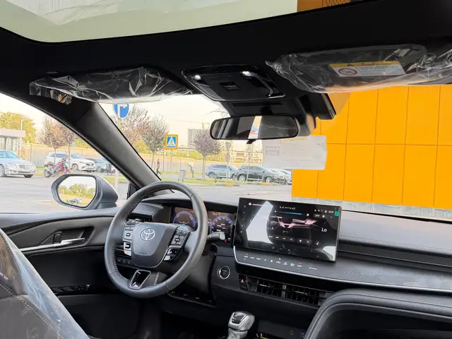 Toyota Camry, 2026, Душанбе - 9
