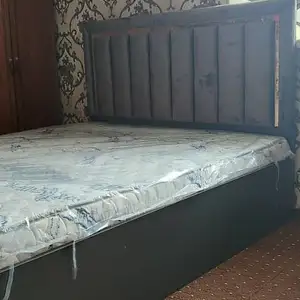 Двуспальная кровать, Душанбе
