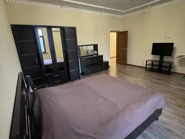 3-комн. квартира, 9 этаж, 120м², Исмоили Сомони , Душанбе - 2