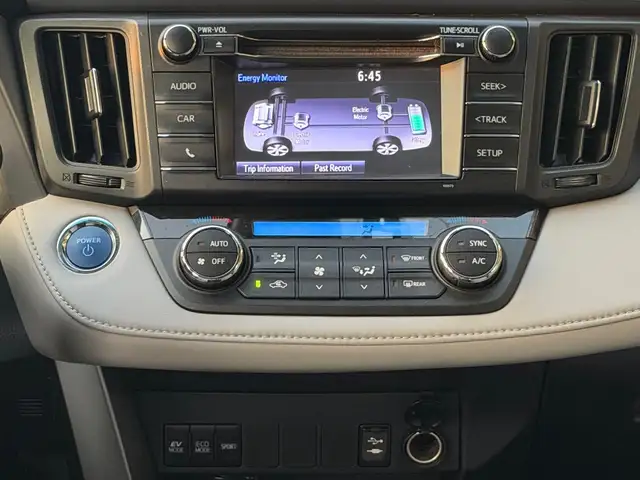 Toyota RAV 4, 2017, Душанбе - 11