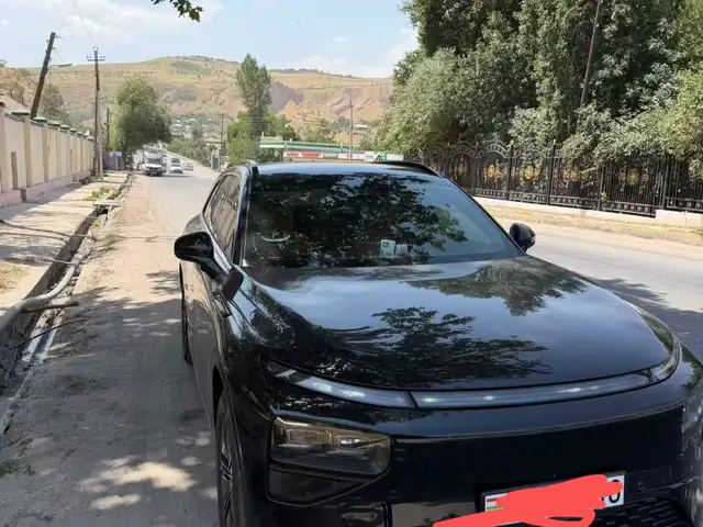Xpeng G9, 2024, Душанбе - 3