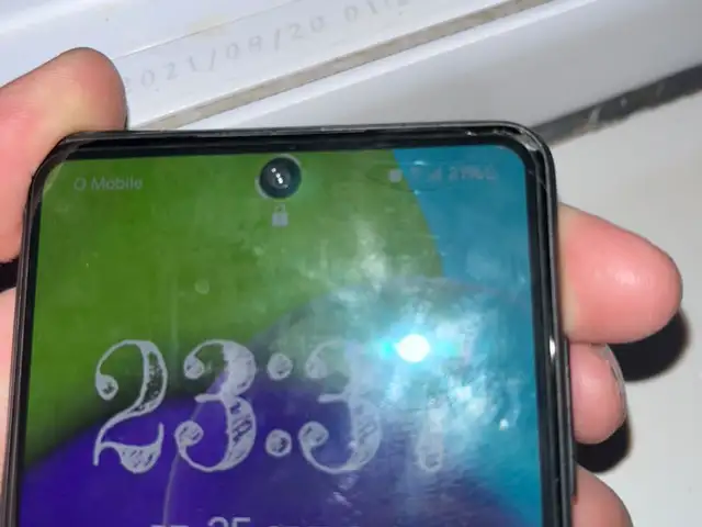 Samsung Galaxy A52, Турсунзаде