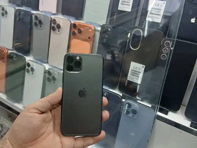Apple iPhone 11 Pro, 128 gb, Silver, Бохтар (Курган-Тюбе)