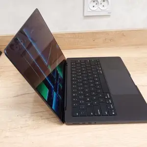 MacBook Pro 14 M5 16/512 GB, Душанбе