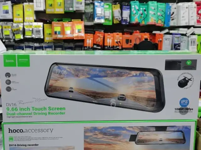 Автомобильный видеорегистратор HOCO DV16 HD IPS дисплей, 2 камеры, Душанбе