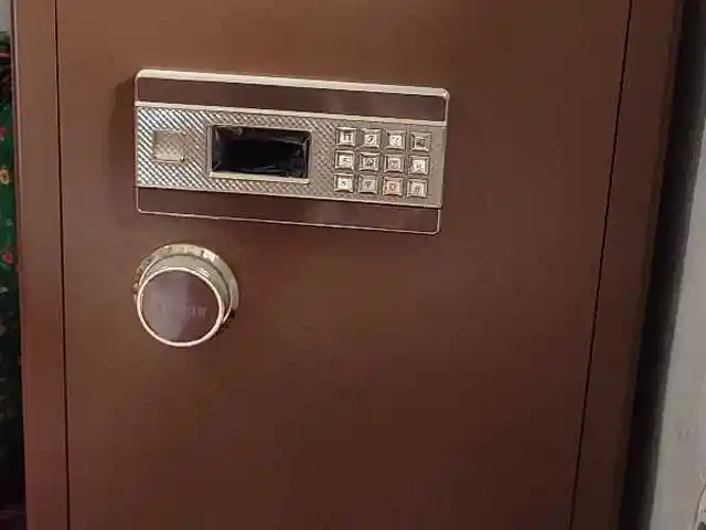 Сейф, Душанбе