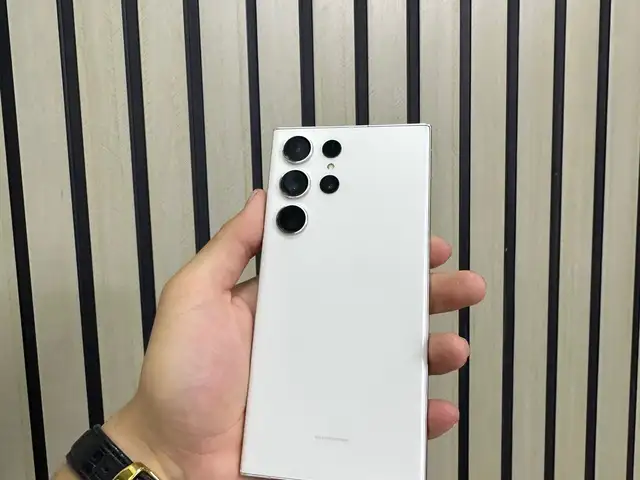 Samsung Galaxy S23 Ultra, Худжанд