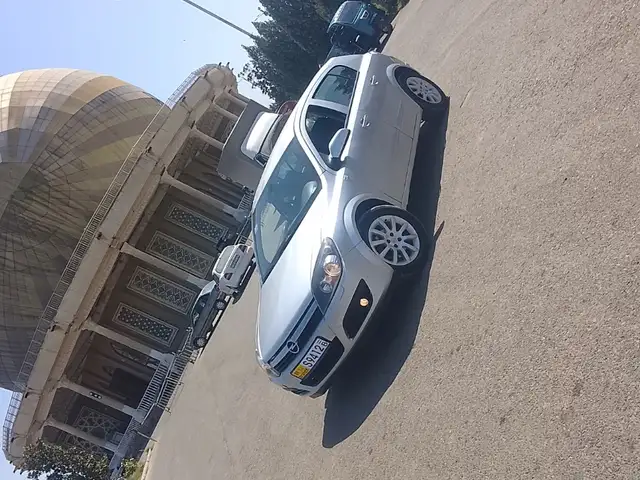 Opel Astra H