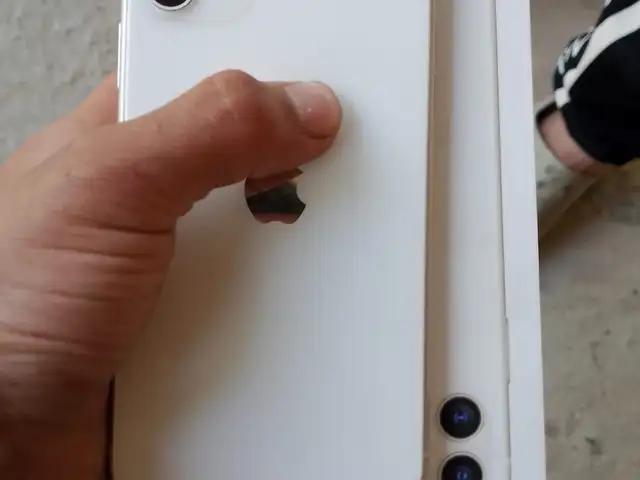 Apple iPhone 11, 128 gb, White, Исфара