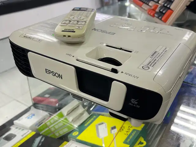 Проектор EPSON HD, Душанбе
