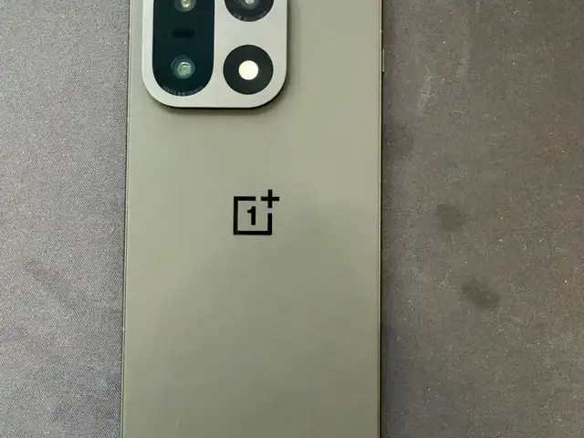 OnePlus 15 16/512 Global Nano-Sim + eSim, Хуҷанд