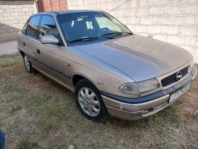 Opel Astra F