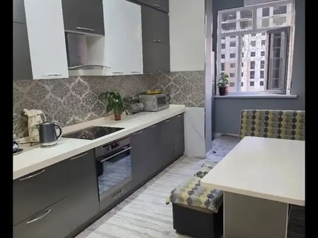 3-комн. квартира, 12 этаж, 100м², И Сомони, наздикии Парламент, Душанбе