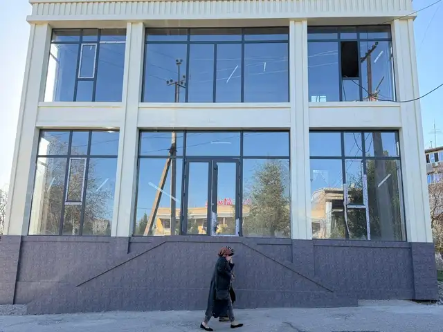 Помещение под свободное назначение, 210м², 33мкр, Хуҷанд