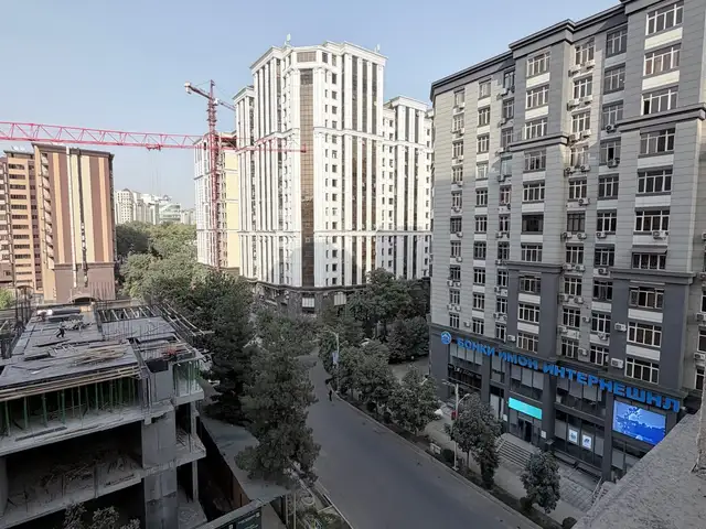 4-комн. квартира, 7 этаж, 196 м², Дом печать, Душанбе