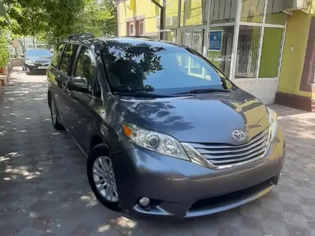 Toyota Sienna
