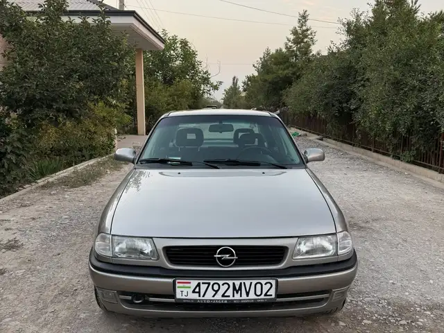 Opel Astra F