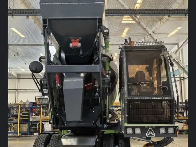 Миксер 3.5 куб, Панҷ