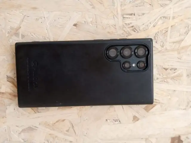 Samsung Galaxy S22 Ultra, Худжанд