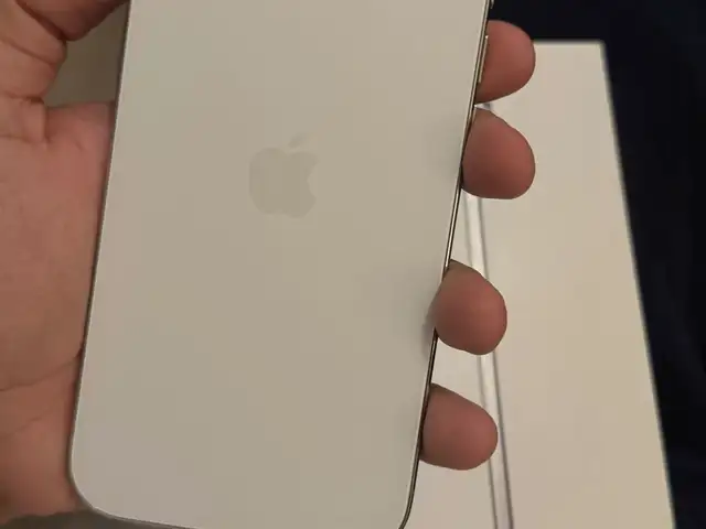 Apple iPhone Air, 256 gb, Cloud White, Душанбе