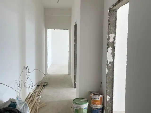 3-комн. квартира, 13 этаж, 102 м², Исмоили Сомони, Душанбе