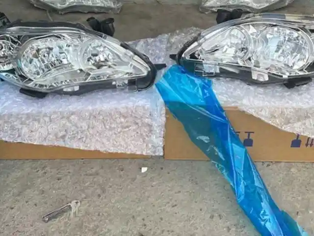 Передние фары YF от Toyota Corolla 3, Душанбе