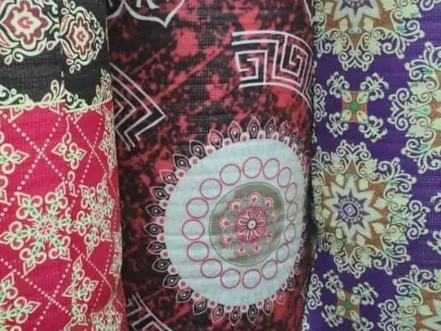 Фалгаи гулдор, Душанбе