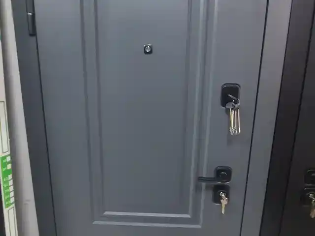 Железная дверь, Душанбе