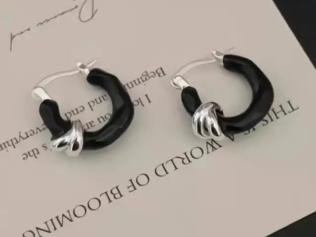 Сережки, Душанбе