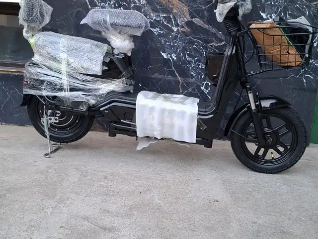 Скутер, Канибадам