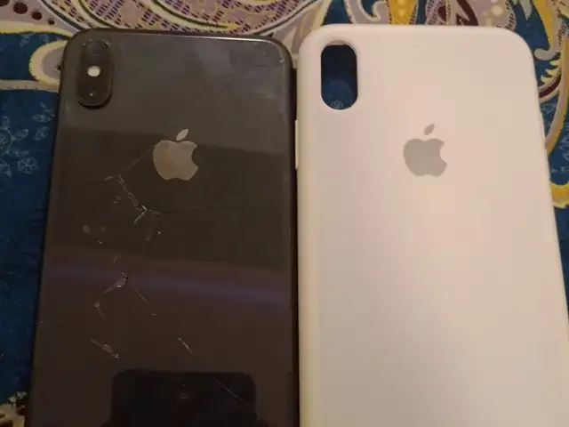 Apple iPhone Xs Max, 256 gb, Gold, Хамадани