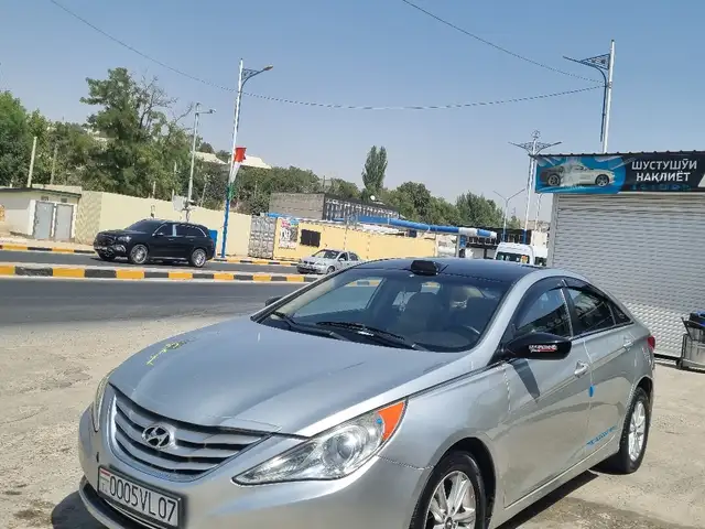 Hyundai Sonata