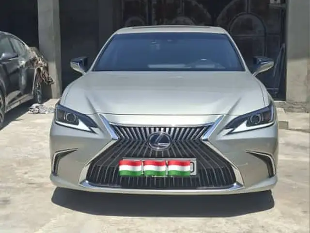 Lexus ES series