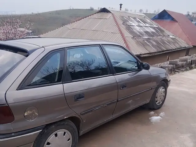 Opel Astra F