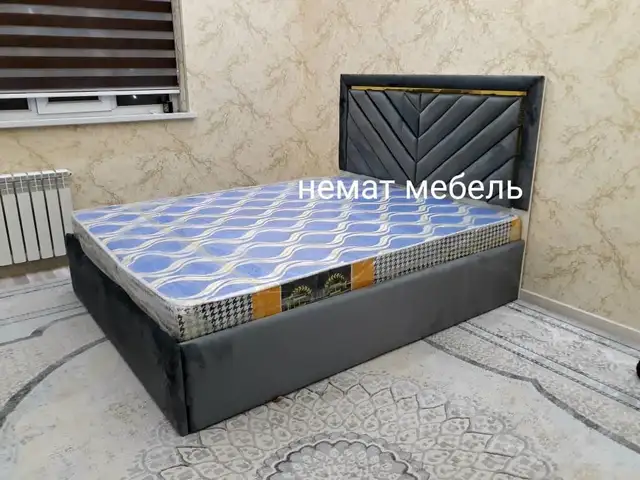 Двуспальная кровать, Душанбе