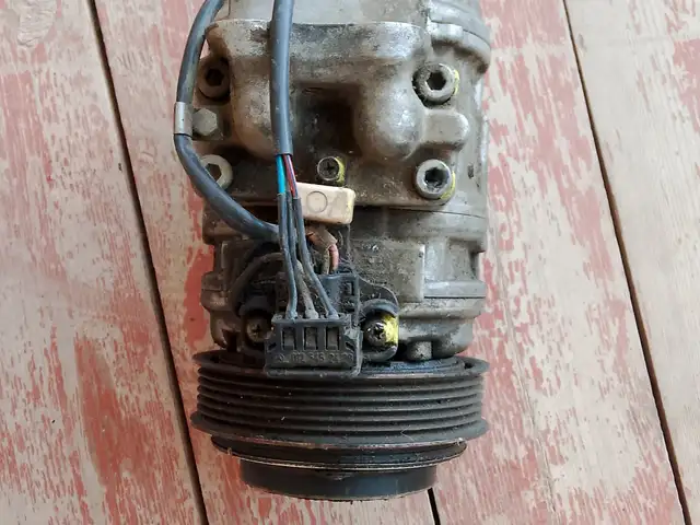 Компрессор кондиционера для Mercedes W124, Хуҷанд