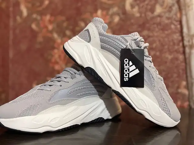 Кроссовки Аdidas, Душанбе