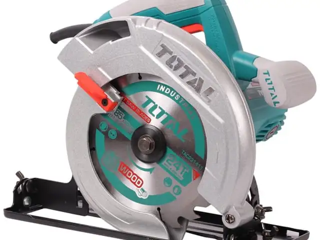 Циркулярка Тотал-1400watt, Душанбе