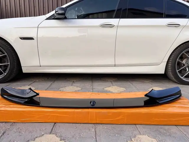 Губа переднего бампера BMW F10 M, Худжанд