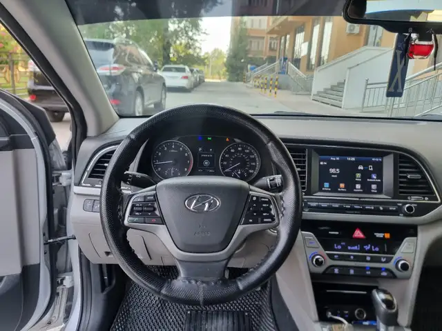 Hyundai Elantra, 2018, Душанбе - 11