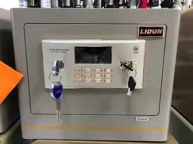 Сейф 30 SF, Душанбе