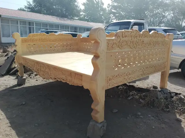 Тапчан, Душанбе