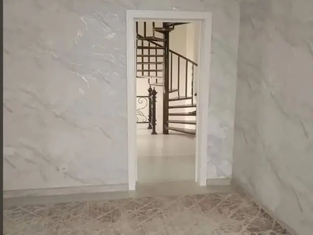3-этажный, 6 комнатный дом, 250 м², шохмансур, Душанбе