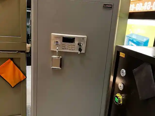 Сейф 100sgl, Душанбе