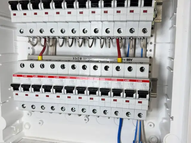 Услуги электрика, Вахдат - 2